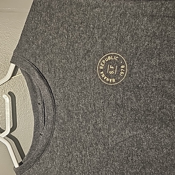 Banana republic long sleeve - Picture 2 of 3